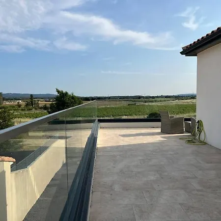 Villa Piscine à Débordement *