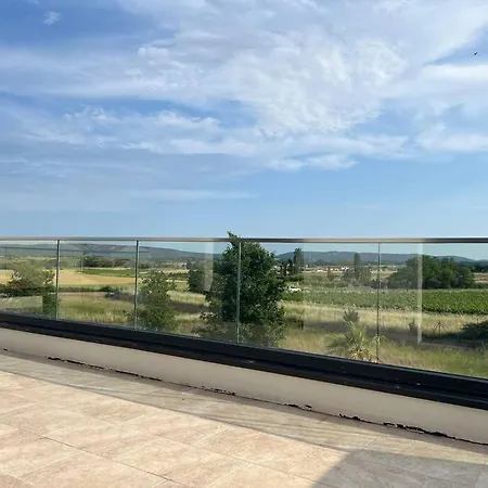 Piscine A Debordement